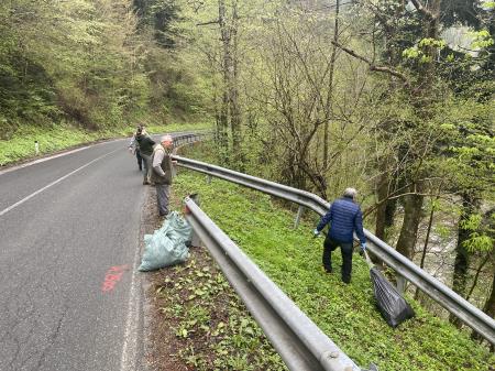 8E796B2B-9006-4BE4-9960-978589F6469E