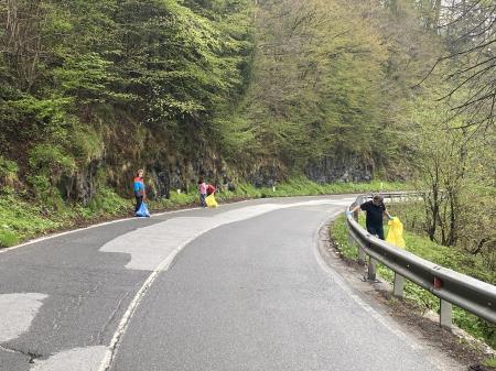 B3385994-D9C1-471C-81C1-13C86ED7F96E