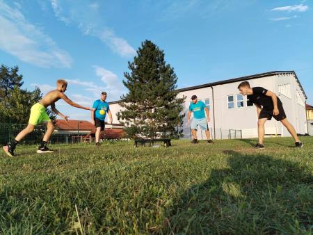 6b46bdab-32b4-466d-8e6c-578305a5f941