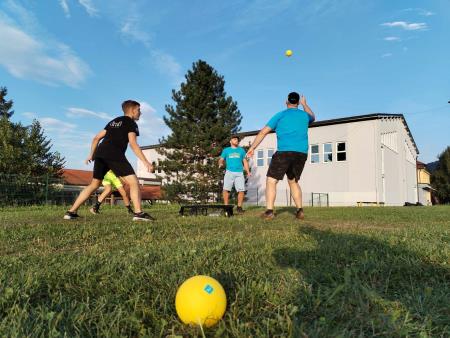 83b1bdb9-361e-41ee-826e-2fc3dd073a7f