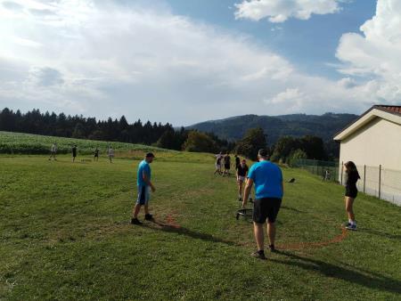 519b37d2-59ea-408f-afc8-7be60439e542